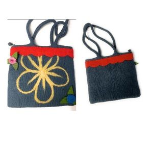 Felt shoulder bag